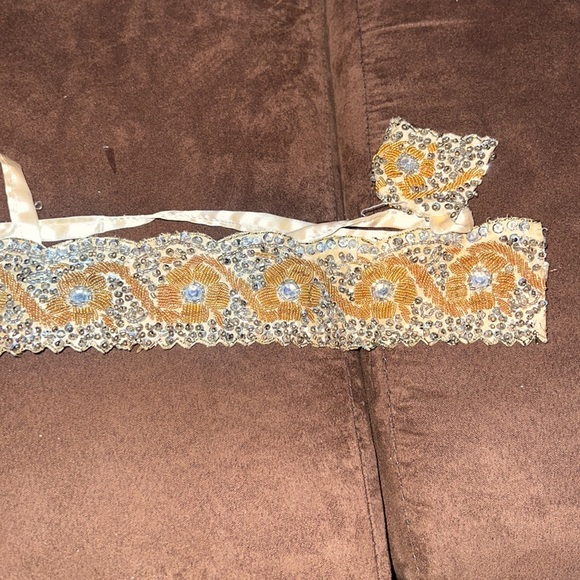 Cache cloth jeweled belt - Picture 2 of 4